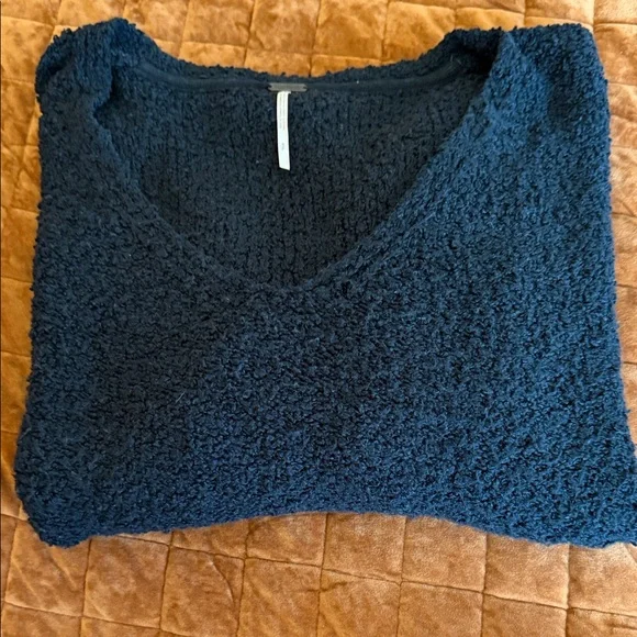 ✨3/$20 Free People Fuzzy Black V-Neck Sweater - Picture 1 of 4